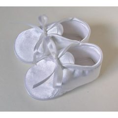   Krstné topánky (pre chlapca) – v darčekovej krabičke – veľkosť 17–18