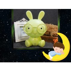   Svietivé nočné svetlo so zajačikom a okuliarmi v zelenej farbe