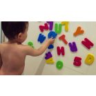 Kúpeľová hra s písmenami a číslami